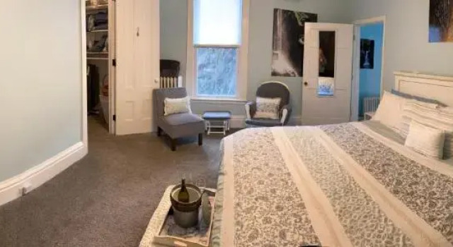 Номер Deluxe Tillinghast Manor Bed & Brunch