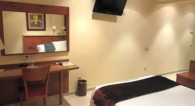 Номер Superior Hotel Suís