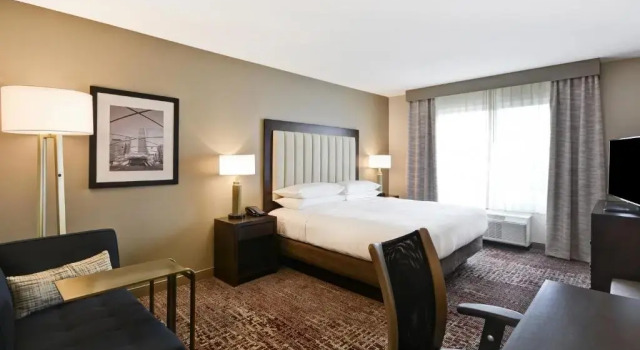 Номер Standard DoubleTree by Hilton Chicago Midway Airport, IL