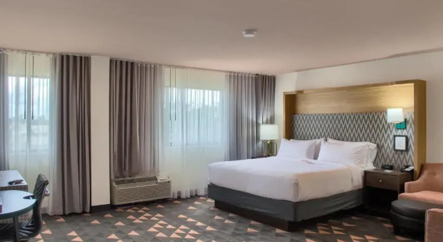 Номер Standard Holiday Inn Mobile West I-10 by IHG