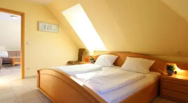 Ferienwohnung Möwennest, Забронировать Отель Отели Кюлунгсборн с парковкой, рядом с Pier, Парковка