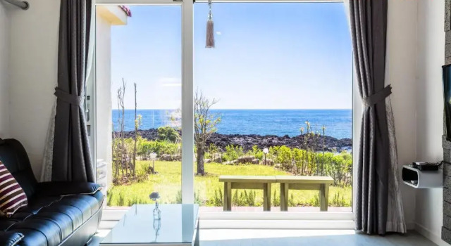 Коттедж c 1 комнатой Jeju Turning point Pension