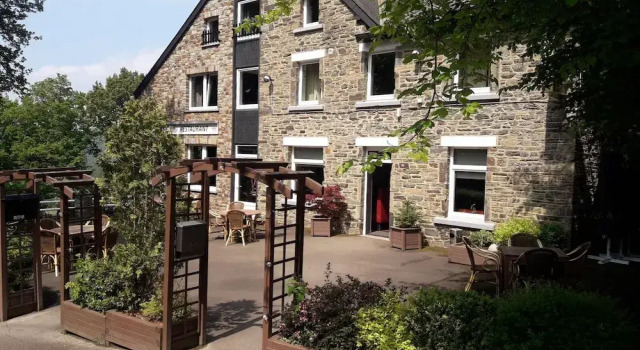 Коттедж Charming Cottage With Pool in Houffalize