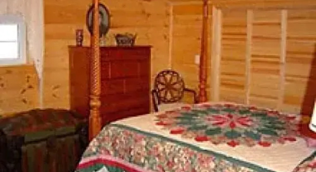 Полулюкс Deluxe Misty Mountain Ranch B&B and Cabins