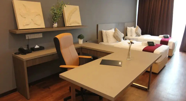Двухместный номер Deluxe Nexus Regency Suites & Hotel