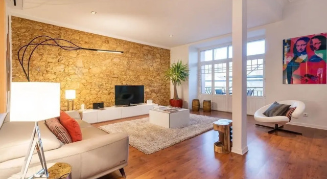 Wide and Modern Apartment in Lisbon