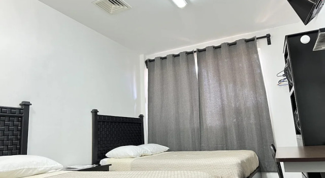 Четырёхместный номер Standard Genesis Suites / Lofts