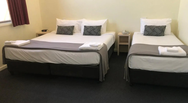 Трёхместный номер Standard Miami Hotel Melbourne