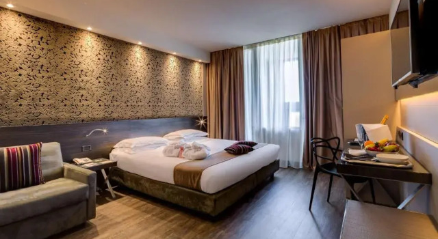Семейный номер Standard с балконом Best Western Plus Hotel Farnese