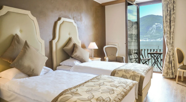 Номер Premier Lake Front Hotel Brenzone