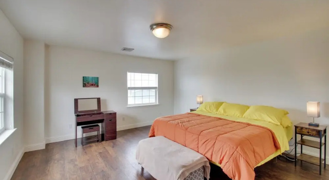 Коттедж с 5 комнатами Crescent City Home w/ Hot Tub: Half-block to Beach