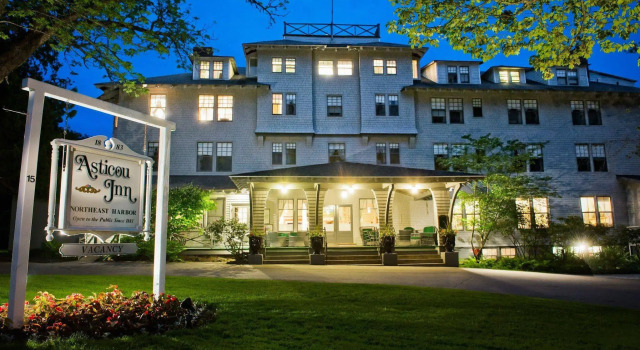 Asticou Inn, Varaa Hotelli Hotellit New England uima-altaalla, Uima-allas