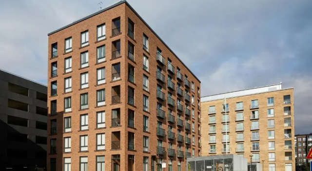 7.kerroksen huoneisto, Wifi + 24/7 check in, Boek Hotel Hotels in Zuid Finland met parkeren, Parkeren