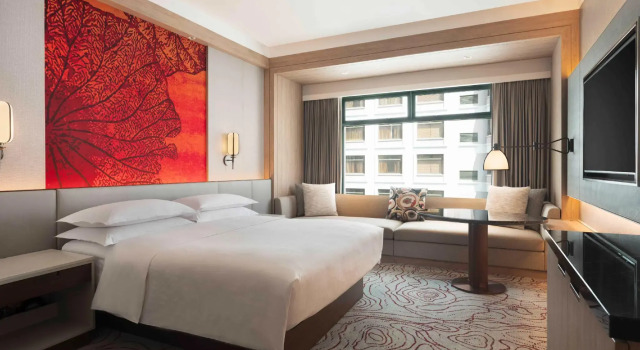 Двухместный номер Standard Sheraton Saigon Grand Opera Hotel