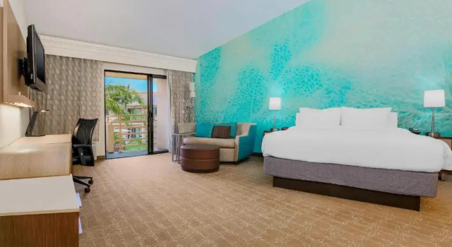 Люкс Courtyard by Marriott San Diego Del Mar/Solana Beach