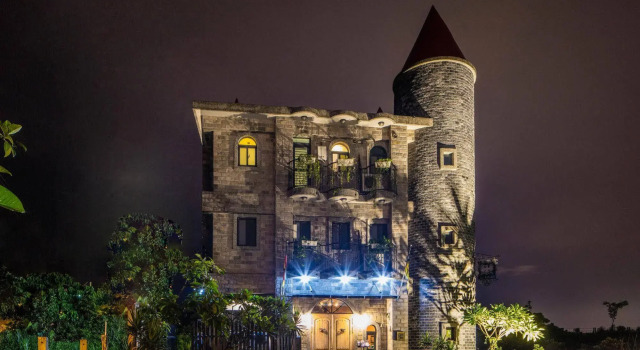 Zum Adler Castle B&B