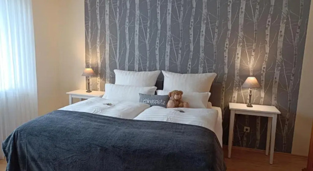 Апартаменты Hotel Garni Zum Grünen Baum