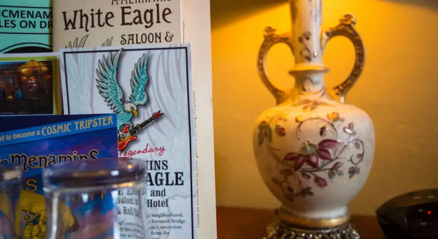 Номер Standard McMenamins White Eagle