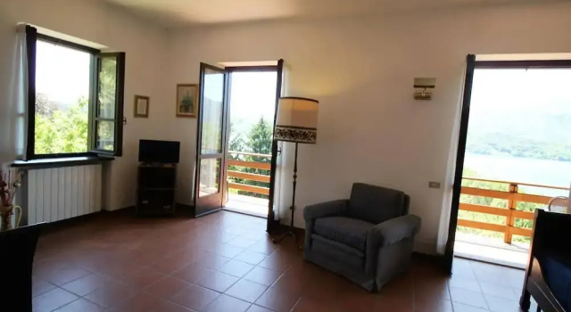 Magical Lake - Apartment With Beach e Lake View, Забронировать Апартаменты/квартира Апартаменты Пьемонта, Апартаменты/квартира