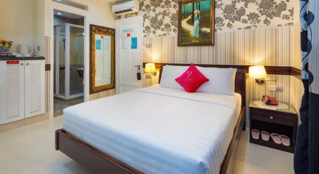 Номер Executive Pink Suite Saigon Airport Hotel