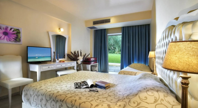 Portes Beach Hotel, Book Hotel Nea Moudania 