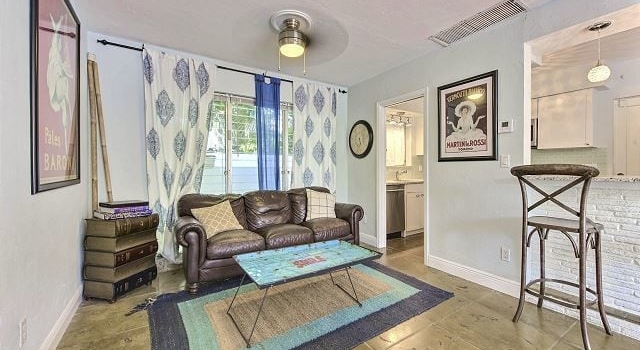 Salty Bungalow Casa Carmela, Забронировать Отель Отели Форт-Лодердейл с парковкой, Парковка