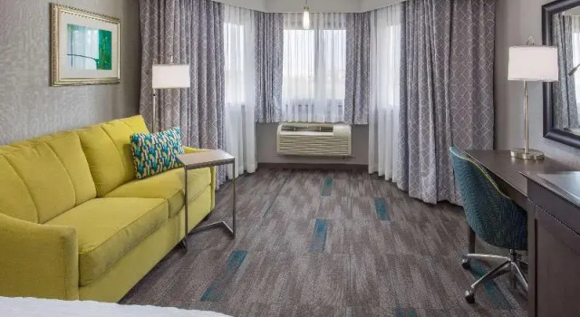 Люкс c 1 комнатой Hampton Inn Monterey