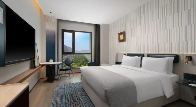 Linfen Wanda Yuehua Hotel