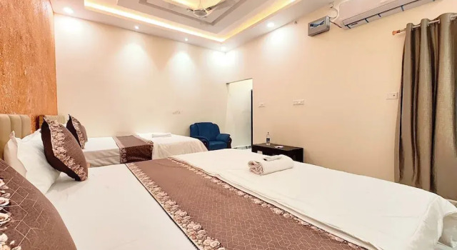 Номер Superior Shivam palace Ayodhya walking distance Ram mandir