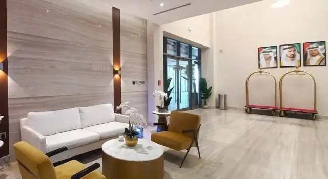 Azizi 1 BR Greek Views - 360 vacation