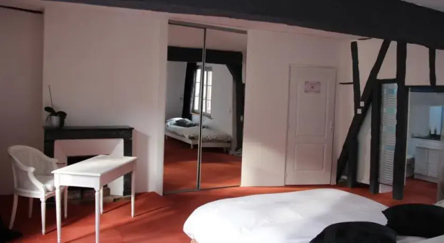 Les 5 Sens, Prenota Hotel Sens 