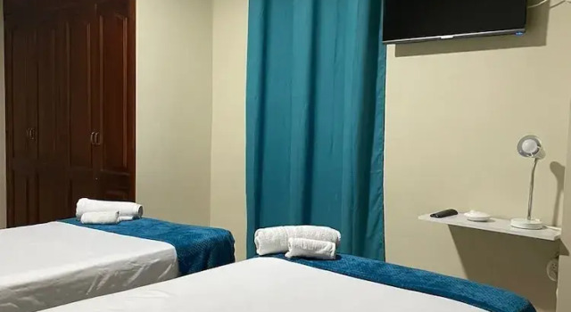Economy Doppel Zimmer Reef Hostel Manta