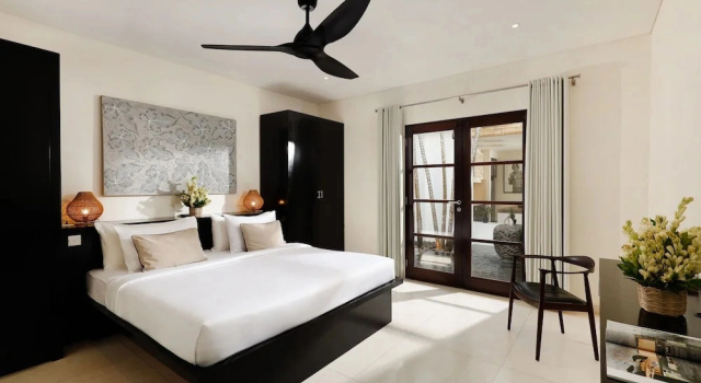 Villa Black Beach Villa - Absolute Beachfront