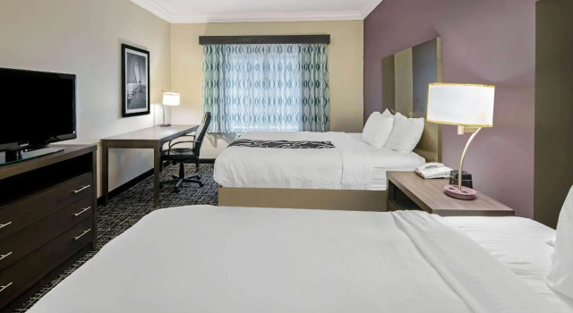 Четырёхместный номер Standard La Quinta Inn by Wyndham Corpus Christi North