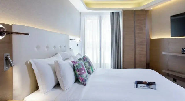 Двухместный номер Atrium View Classic Zeus Essence Wyndham Athens Residence