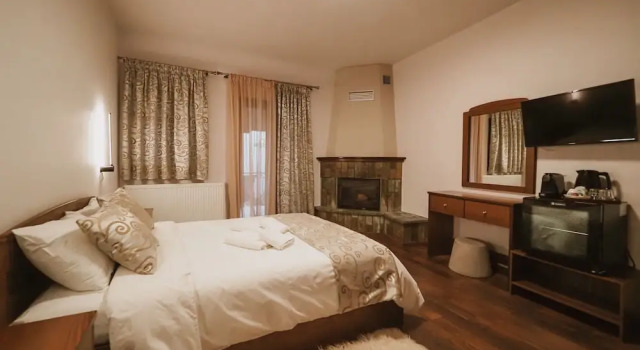 Двухместный номер Deluxe Elati Suites & Apartments-Mihail