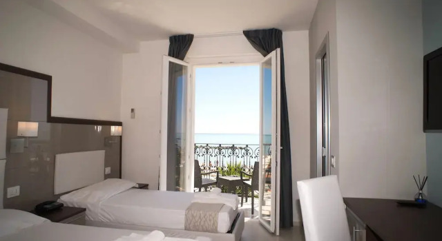 Номер Deluxe Hotel Baia Marina