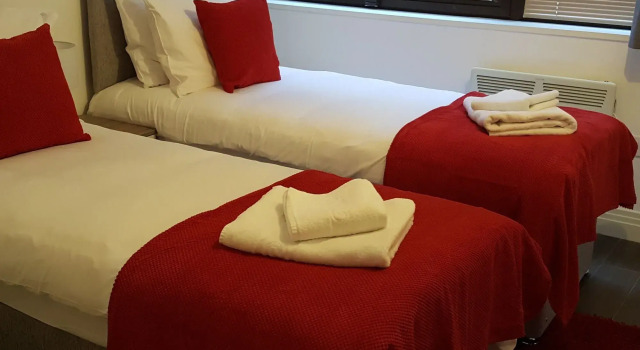StayHere at Thornhill House, Забронировать Отель Отели Англии 3 звезды, 3*