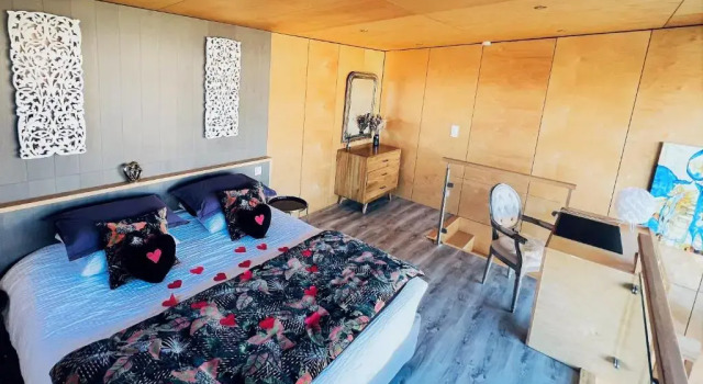 Коттедж c 1 комнатой COTTAGES ANTOINETTE