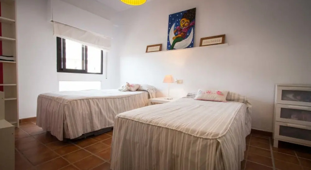 Holidays2Fuengirola Carvajal Sea Side, Забронировать Отель Отели Фуэнхирола 3 звезды, рядом с Пляж Лос-Боличес, 3*