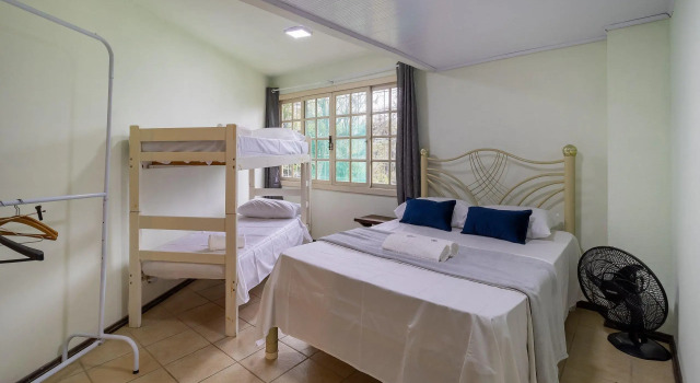 Casa Em Refúgio Natural Rio Tavares Floripa Sbc600, Забронировать Отель Отели Кампече с бассейном, Бассейн