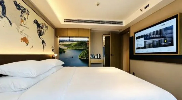 Двухместный люкс Premier с красивым видом из окна JinJiang Kyriad Hotel (Guanshan Lake Guiyang North Railway Station)