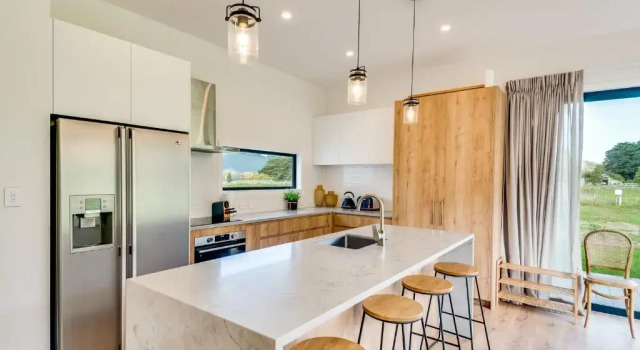 River Range Cottage - Havelock North Holiday Home