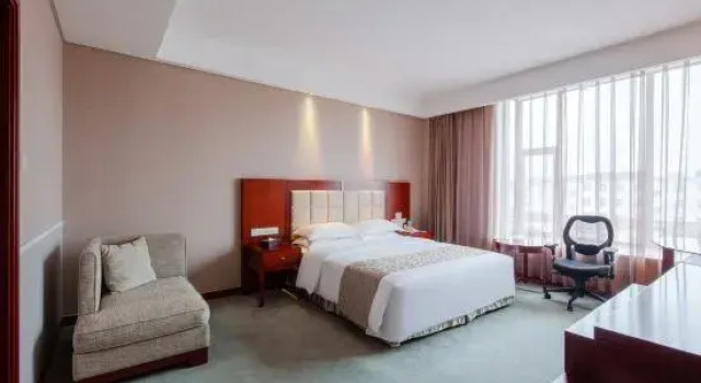 Люкс Deluxe Qing Hua Hotel