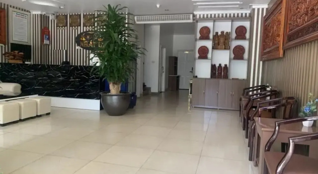 Hotel Nhất Ly, Забронировать Отель Отели Кау Гиай с парковкой, Парковка