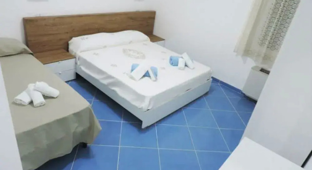 Mediterraneo Rooms, Book Bed and Breakfast Hoteller i Cilento Coast med parkering, Parkering