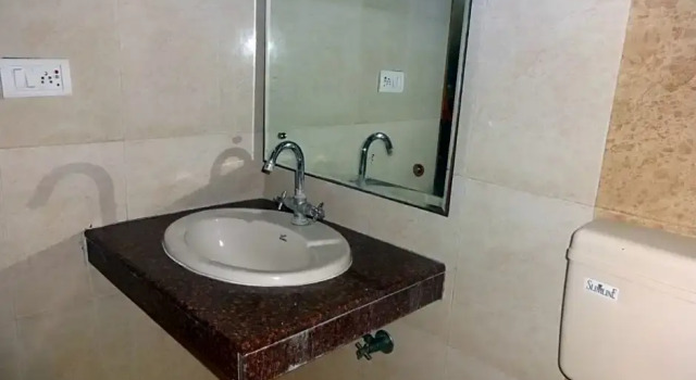 Семейный номер Standard Hotel Pearl Plaza, City Centre - Near Connaught Place & NDLS Railway Station