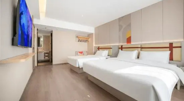 Люкс Homeinn Selected Hotel (Taiyuan Liu Xiang Bell Tower Street Scenic Area)