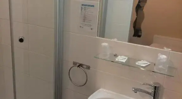 Hôtel de France Arcachon, Забронировать Отель Отели Бассен-д'Аркашон с парковкой, Парковка