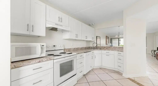 Sea Place 14164, 3 Bedrooms, Sleeps 8, Ground Floor, Pool, Tennis, WiFi, Rezerwuj Hotel Hotele w Saint Augustine Area z basenem, Basen